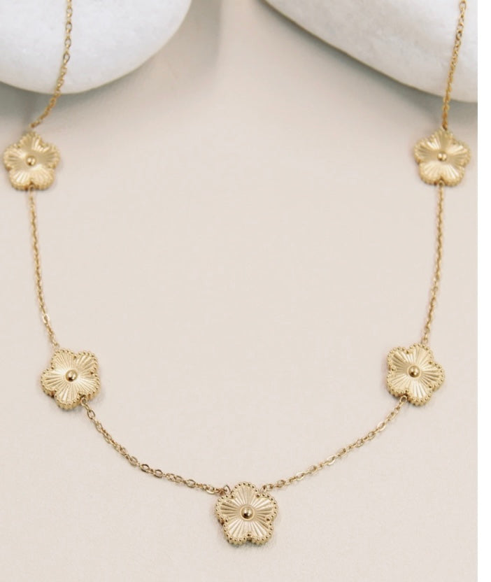 Collier Fleur en Acier Inoxydable