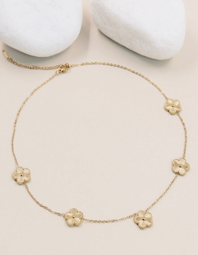 Collier Fleur en Acier Inoxydable